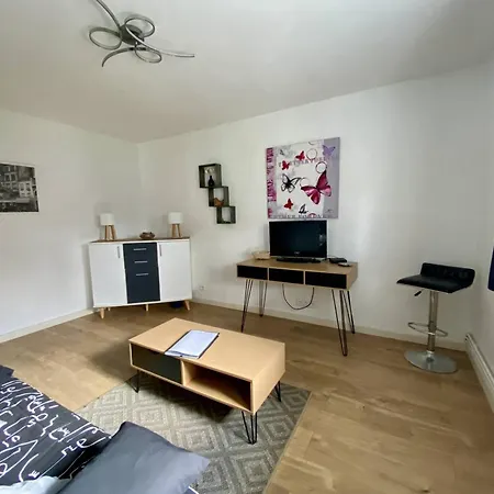 Calme A Avec Jardin Et Wi-fi, 4 Couchages - Fr-1-495-144 Apartment *